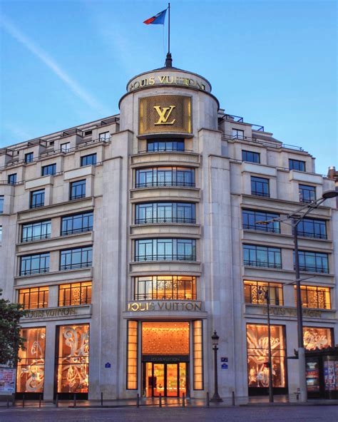 louis vuitton paris champs elysées paris francia|louis vuitton magasin paris.